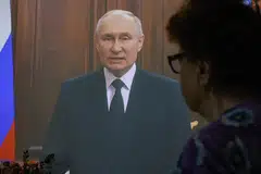 KENYATAAN PRESIDEN: Presiden Russia, Encik Vladimir Putin, menjelaskan tindakannya membiarkan militia Wagner melakukan pemberontakan buat seketika sebelum tindakan tegas diambil demi mengelak pertumpahan darah, dalam ucapan kepada rakyat, yang disiarkan di televisyen di Moscow, Russia, Sabtu lalu. 