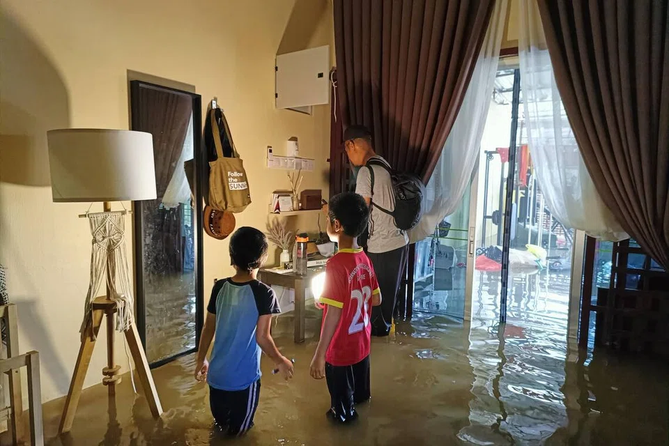 banjir, Singapura, keluarga, Perlis