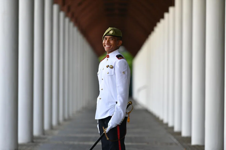 2LT Muhammad Amali Mohd Kamal, 22 tahun, antara 441 kadet SAF yang selesai latihan Kursus Pegawai Kadet (OCC) dan diberi pentauliahan dalam satu perbarisan pada 30 November.