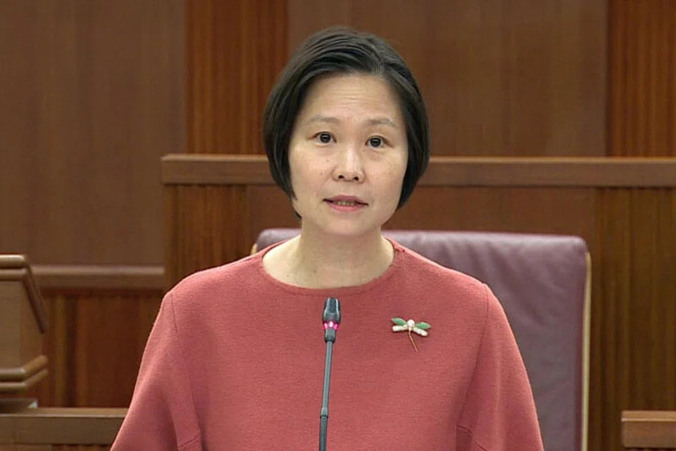 PERLU PRAKTIKAL: Menteri Negara (Pendidikan merangkap Tenaga Manusia), Cik Gan Siow Huang, berkata Singapura perlu punyai pendekatan praktikal, yang boleh bantu harungi halangan di setiap tempat pekerjaan jika masyarakat ingin bantu pekerja dapat akses kepada lebih banyak aturan pekerjaan fleksibel (FWA).