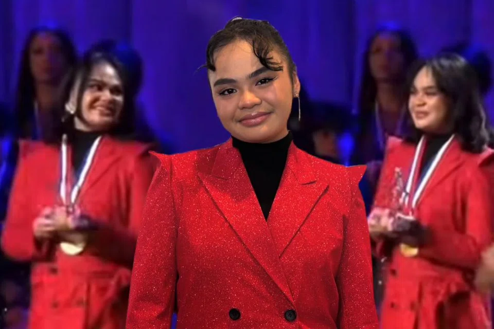 Ummi Umairah Saiful Anuar mengharumkan nama Malaysia dengan membawa pulang pingat emas dan gelaran Juara Vokalis Dunia Kategori Junior di pertandingan Kejuaraan Dunia Seni Persembahan (WCOPA) ke-27 di Pusat Seni Persembahan Long Beach di California, Amerika Syarikat, pada 6 Julai.