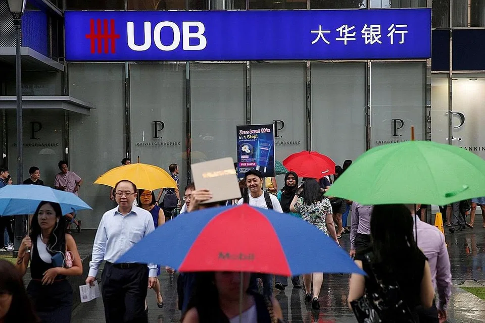 BERKEMBANG: United Overseas Bank (UOB) Private Bank antara institusi yang menyumbang kepada pertumbuhan aset diuruskan 20 bank utama Asia. Aset diuruskan UOB berkembang 32.8 peratus kepada AS$34.3 bilion. - Foto hiasan