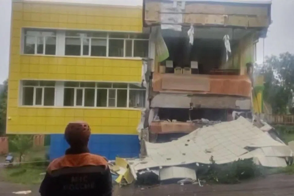  Kamchatka, russia, amaran tsunami
