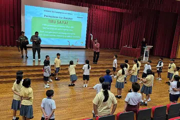 Pelajar Sekolah Rendah Changkat menjalani bengkel untuk mempersiapkan pelajar dan memastikan persembahan mereka menepati ciri-ciri yang diingini. Bengkel tersebut dijalankan untuk membantu pelajar daripada semua sekolah memperkemas teknik dan penyampaian persembahan mereka.