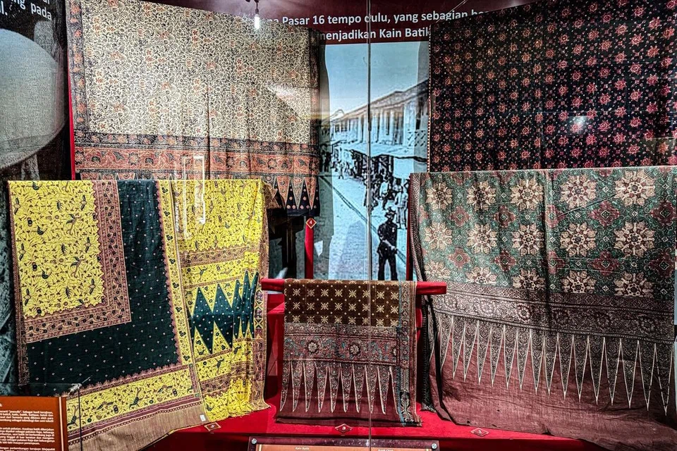 Muzium Balaputra Dewa (atau Muzium Negeri Sumatera Selatan) adalah muzium etnografi di Kota Palembang.
