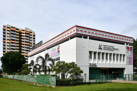 Dalam satu kenyataan dikeluarkan 5 Oktober, Darul Arqam Singapura menolak sebarang dakwaan bahawa ia mempunyai kaitan dengan pergerakan Al-Arqam dan Global Ikhwan Service and Business Holdings (GISBH) di Malaysia.