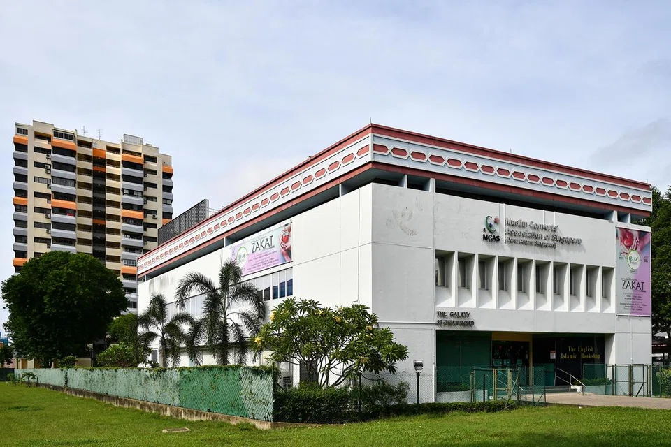 Dalam satu kenyataan dikeluarkan 5 Oktober, Darul Arqam Singapura menolak sebarang dakwaan bahawa ia mempunyai kaitan dengan pergerakan Al-Arqam dan Global Ikhwan Service and Business Holdings (GISBH) di Malaysia.