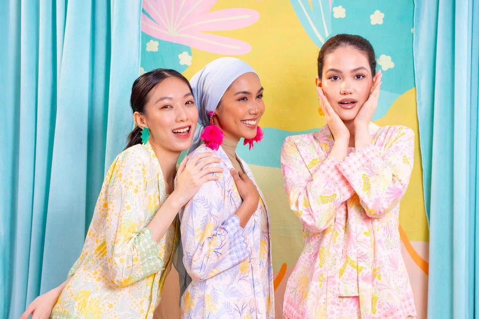 baju kurung, fesyen sopan, pakaian tradisional melayu, Bayu Somerset