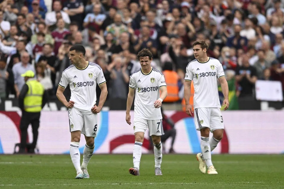 GAGAL GANTI PEMAIN PENTING: Kemerosotan Leeds sejak musim pertama kembali ke Liga Perdana pada 2020/21 jelas dilihat, namun kelab itu gagal menggantikan pemain penting yang meninggalkan Leeds untuk kelab-kelab lain.