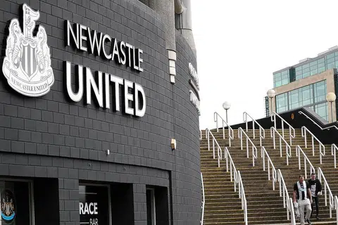 PERJANJIAN HAMPIR TERCAPAI: Pengambilalihan Newcastle United oleh ahli kewangan Britain Amanda Staveley, dengan sokongan daripada Arab Saudi, dikatakan hampir dicapai. - Foto REUTERS