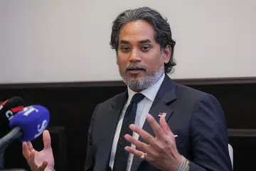 ENCIK KHAIRY JAMALUDDIN