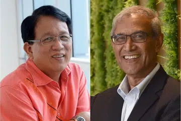 DIIKTIRAF: Dua mantan editor Berita Harian, Encik Guntor dan Encik Zainul Abidin, antara 50 individu yang tersenarai dalam Balai Kemasyhuran Industri Media Singapura yang dilancarkan malam tadi. - Foto-foto fail