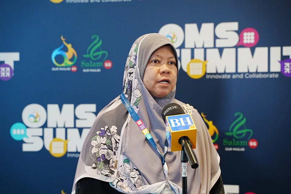 Setiausaha Masjid Kassim, Cik Zuraidah Mohamed Arsad mengalu-alukan dana Kehidupan Beragama Masyarakat (CRL) bagi meningkatkan program dan khidmat di Masjid Kassim.