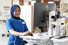 Cik Murniyati Rapsen, jururawat klinisian di Hospital Besar Ng Teng Fong, sudah 32 tahun menceburi bidang kejururawatan.