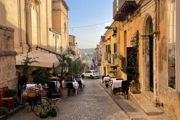 Kawasan sekitar bandar Sicily.