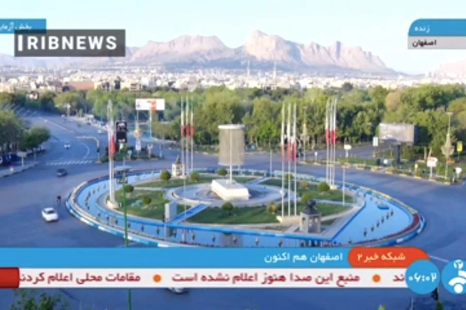 Laporan Penyiaran Republik Islam Iran (IRIB) menunjukkan apa yang dikatakan adalah gambar bandar Isfahan pada awal 19 April berikutan laporan letupan yang kedengaran dalam wilayah di tengah Iran itu.