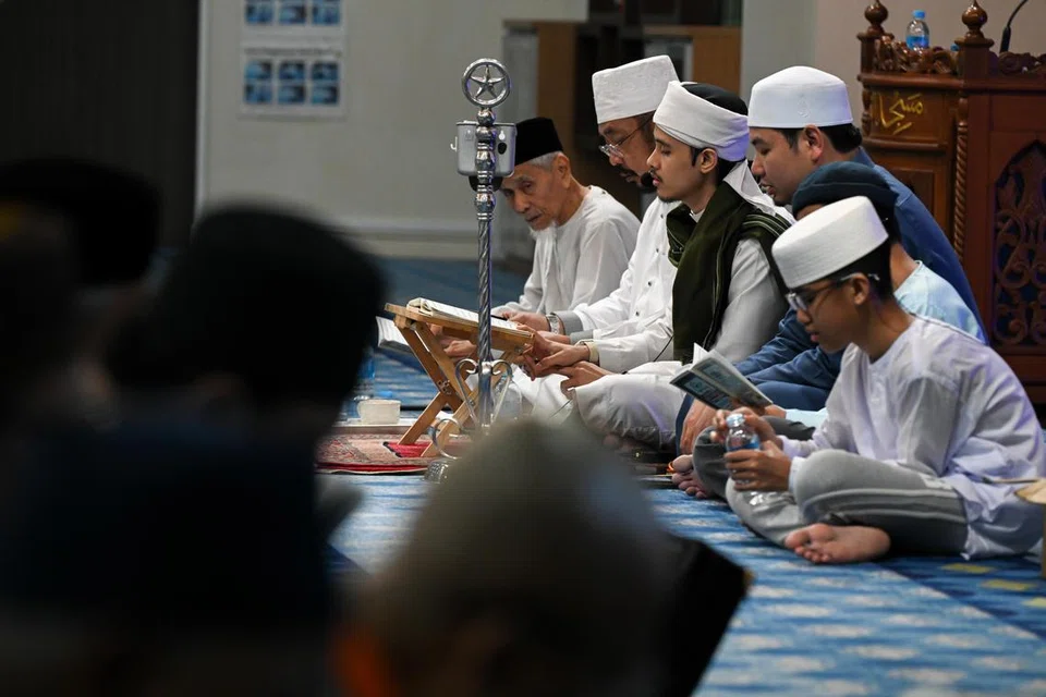 Selaras dengan mempergiatkan usaha membantu mereka yang terjejas di Gaza, Masjid An-Nur turut mengadakan majlis tahlil dan solat hajat selepas solat maghrib bagi keamanan dan kesejahteraan dunia, khususnya umat Islam di Palestin.