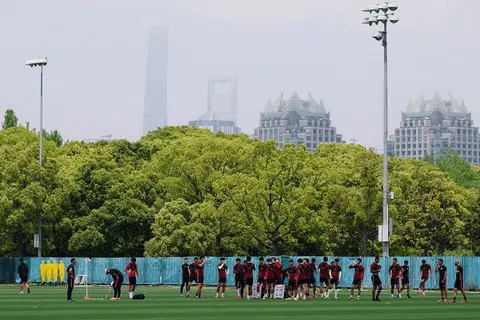 Bekas juara Liga Super China Shanghai SIPG menggantung gaji tiga pemainnya. - Foto REUTERS