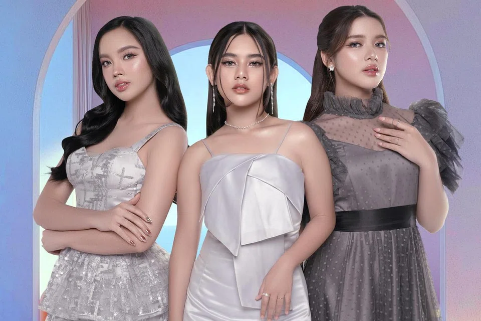 ‘Apa Artinya Aku’ disampaikan dengan penuh berkesan oleh tiga penyanyi muda Indonesia yang meningkat naik namanya, (dari kiri) Lyodra, Ziva Magnolya dan Tiara Andini.