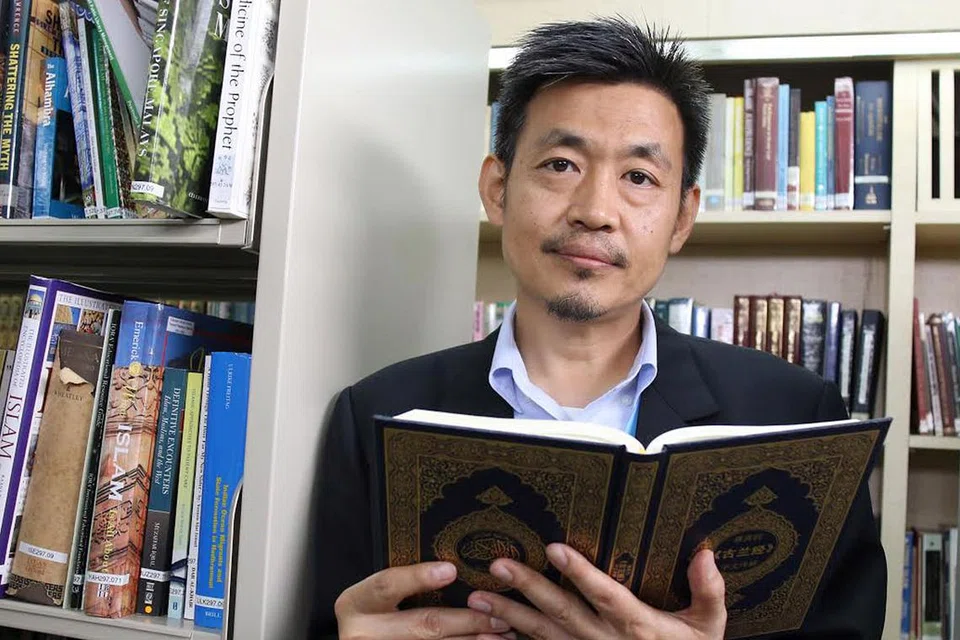 RAMADAN ERATKAN SILATURAHIM: Ustaz Omar Ma, yang sudah tinggal di Singapura sejak 2009, menganggap suasana Ramadan di sini amat meriah. - Foto NUR HUMAIRA SAJAT