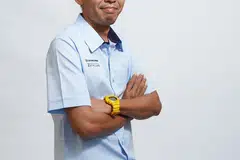 Encik Zainudin Kasbola (gambar atas). - Foto CLEANING EXPRESS PTE LTD (ATALIAN GLOBAL SERVICES SINGAPORE)