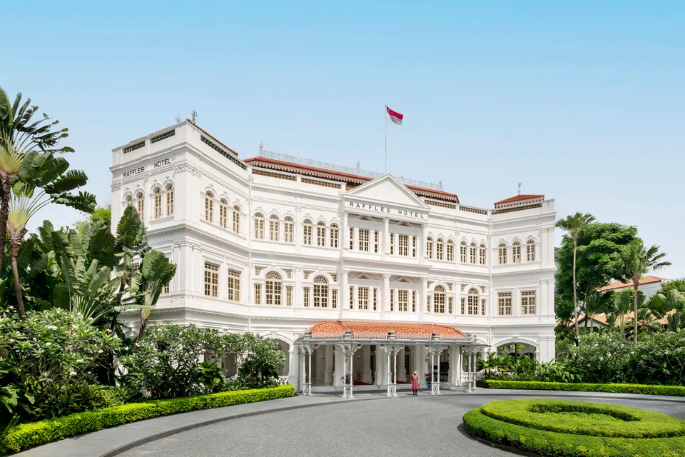 Hotel Raffles di Singapura menduduki tempat kelima dalam senarai ‘50 Hotel Terbaik di Dunia 2025’.