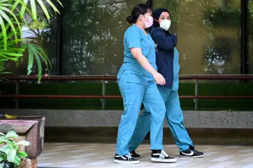 GANJARAN BUAT JURURAWAT: Bonus daftar masuk sebanyak $15,000 akan dibayar dalam tempoh dua tahun dalam tiga peringkat bagi pelajar kejururawatan tempatan yang menamatkan pengajian pada 2023 dan menyertai sektor penjagaan kesihatan awam.