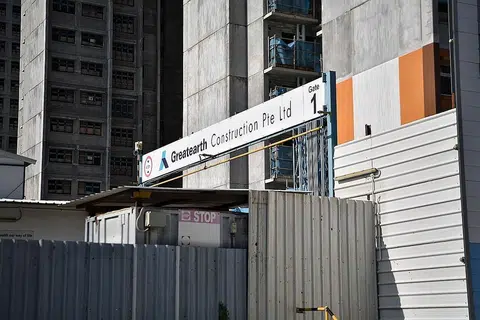 HUTANG BESAR: Firma pembinaan Greatearth Corporation dan Greatearth Construction yang merupakan kontraktor utama bagi lima projek BTO telah berhenti beroperasi kerana mempunyai hutang sekurang-kurangnya $70 juta. - Foto BH oleh ARIFFIN JAMAR
