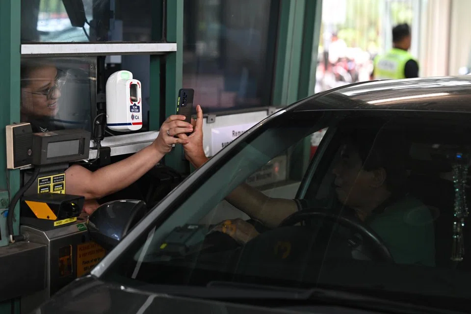 Kira-kira 46 peratus daripada jumlah pemandu dan penumpang kereta telah mengimbas kod QR untuk pelepasan imigresen pada 20 Mac.