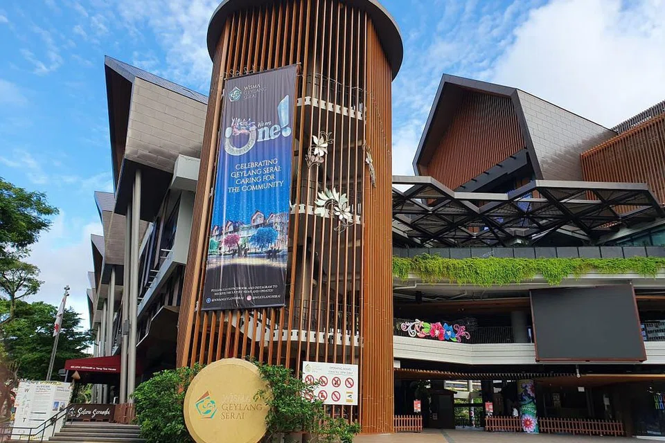 USAHA PENARIK: WGS aktif menyajikan pelbagai daya tarikan di media sosial, sama ada mengetengahkan klip video berbentuk hiburan, khidmat nasihat mahupun mengetengahkan program bantuan.