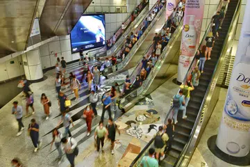 BAKAL HADAPI GANGGUAN: Kerja penyelenggaraan terowong bakal menjejas perkhidmatan MRT di stesen Dhoby Ghaut, Bras Basah, Esplanade, Promenade, Nicoll Highway, Marina Bay dan Bayfront.