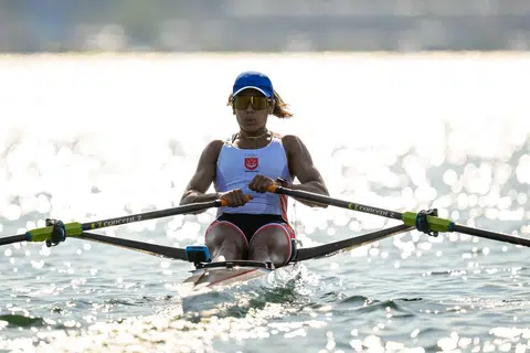Pendayung Singapura, Saiyidah Aisyah Mohamed Rafa’ee, ketika beraksi dalam pusingan separuh akhir E/F acara scull tunggal wanita Sukan Olimpik Paris 2024 pada 29 Julai.