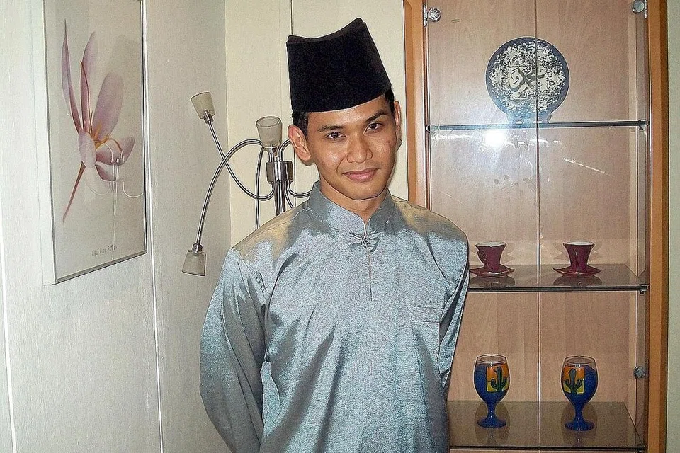 IZE SULIMAN: Anak muda yang bakatnya akan turut dipaparkan dalam acara kemasyarakatan perjumpaan Hari Raya. - Foto ZAHARIAN OSMAN