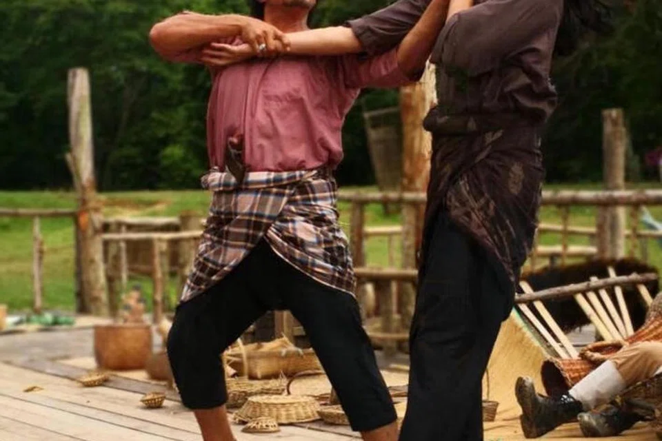 Filem lakonan Adi Putra (kiri), ‘Mat Kilau: Kebangkitan Pahlawan’ mencetus minat kepada kepahlawanan Melayu.