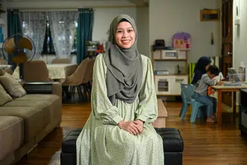 Cik Fatin Syafiqah Abdul Halim, 33 tahun, mendaftar program Wanita di Tempat Kerja (W@W) pada September 2023 dan menamatkan program tersebut pada Oktober 2023.