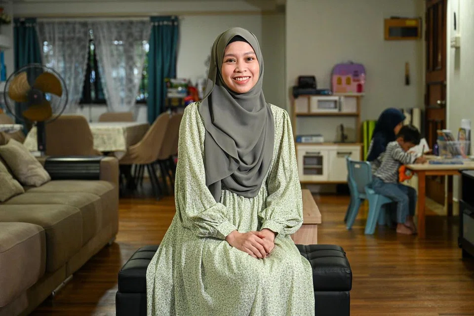 Cik Fatin Syafiqah Abdul Halim, 33 tahun, mendaftar program Wanita di Tempat Kerja (W@W) pada September 2023 dan menamatkan program tersebut pada Oktober 2023.