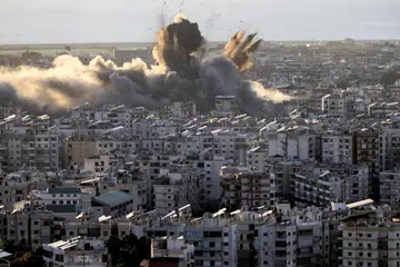 Asap berkepul-kepul di pinggir bandar selatan Beirut, ibu kota Lebanon selepas serangan Israel pada 19 Oktober. 