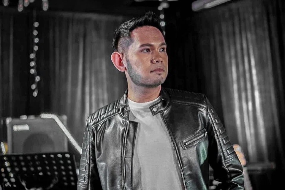 Danial Baharin mengingati pesan arwah neneknya yang dipanggil Hajah Soya dalam menggerakkan kolektif seni Soy Production Group demi membantu rakan seperjuangan mengusahakan karya bermutu.