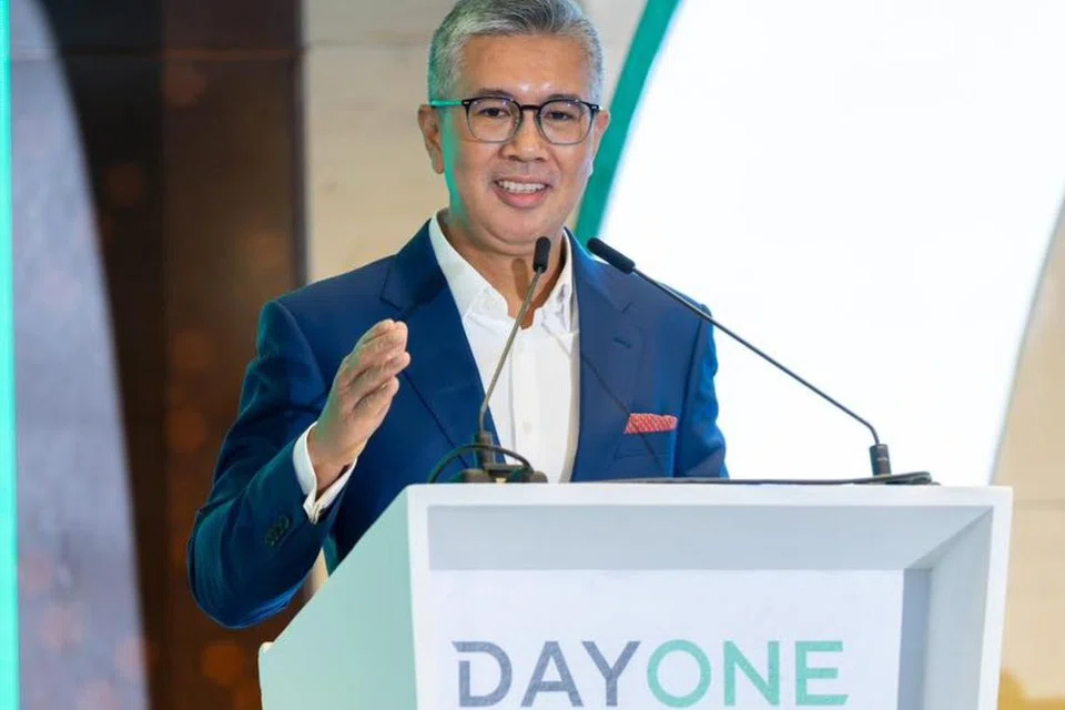 Tengku Datuk Seri Zafrul Abdul Aziz, Johor, pusat data, data centre