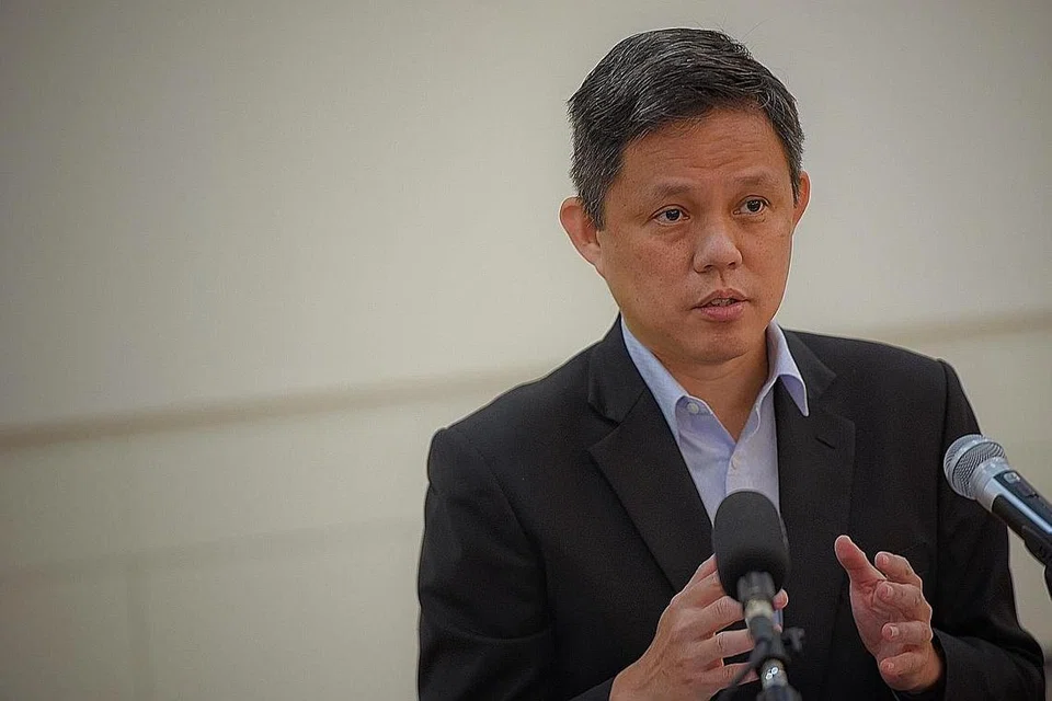 "Kami memandang serius kejadian ini. Cukup jelas bagi kami bahawa terdapat jurang dalam cara projek itu dikendali dan diawasi. Kami mesti melakukan lebih baik." - Menteri Perdagangan dan Perusahaan, Encik Chan Chun Sing (gambar), semasa taklimat media dalam talian yang diadakan semalam.