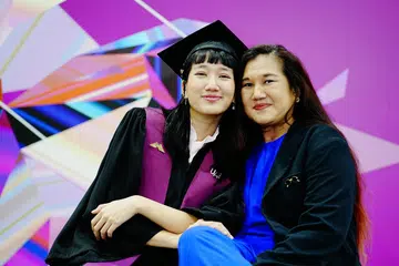 UAS, Masha Nyanna Wee Junyadi, seni dan sosial, pendidikan seni, kekangan kewangan