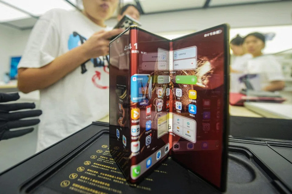 Huawei Mate XT