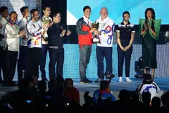 PEMAIN PALING BERHARGA: Quah diberikan anugerah Pemain Paling Bernilai di temasya sukan SEA tahun ini di Filipina. - Foto ZAOBAO