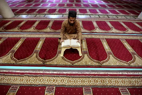 Membaca Al Quran sebahagian amalan yang digalakkan sepanjang Ramadan dan bulan-bulan lainnya.