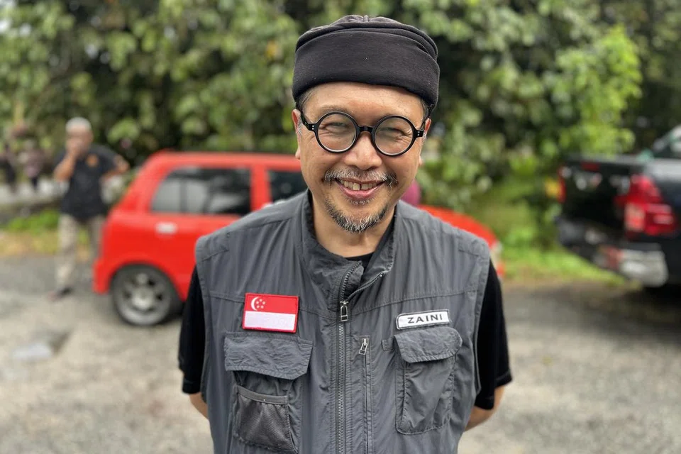  Encik Zaini Azad Yahya, 60 tahun, dari Geylang.