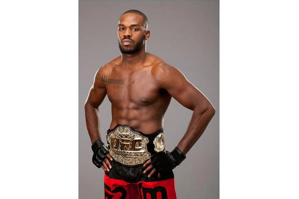 TIGA ATLET MMA YANG BOLEH SAINGI KHABIB: JON JONES: Punyai rekod menang 26-1 dengan satu 'kekalahan' berupa perlawanan yang tidak diambil kira atau 'no count' (NC).