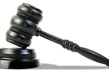 Wanita dituduh tekan seterika panas pada lengan pembantu Indonesia