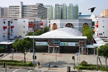 Seorang remaja Singapura berusia 17 tahun merancang melakukan serangan ke atas lelaki bukan Muslim di kawasan lelapang berdekatan Kelab Masyarakat Tampines West pada September. Remaja itu diberkas Jabatan Keselamatan Dalam Negeri (ISD) pada Ogos 2024.