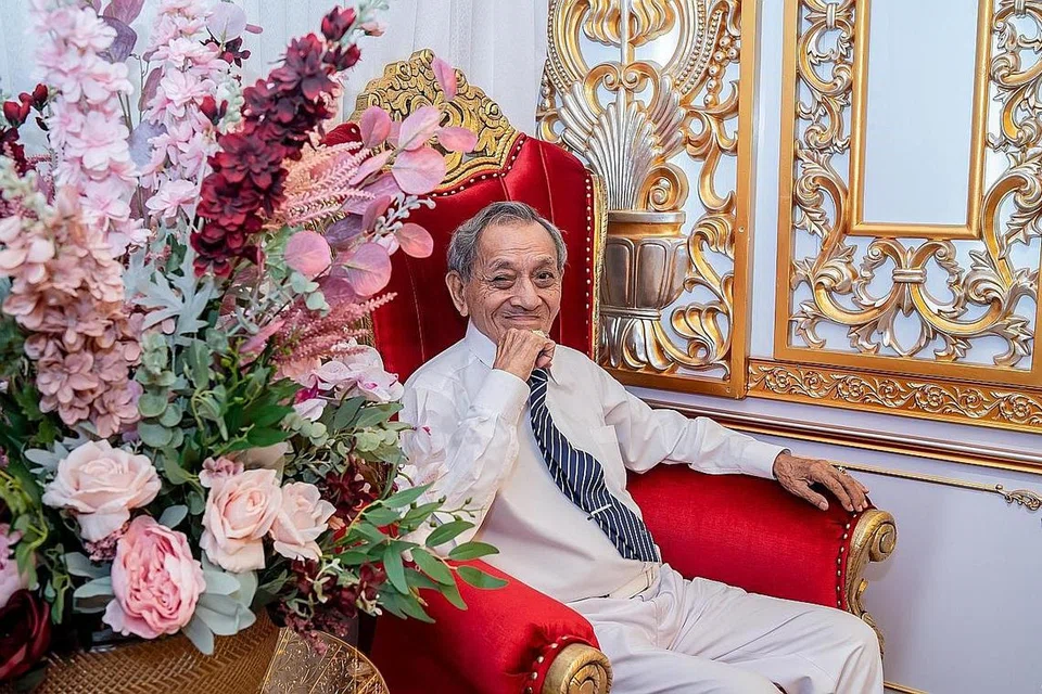 TERIMA TAWARAN RHOMA IRAMA: Hussein Ismail berharap dapat kembali ke studio rakaman bagi menjayakan projek bersama Raja Dangdut, Rhoma Irama, yang terjejas kerana pandemik Covid-19. 