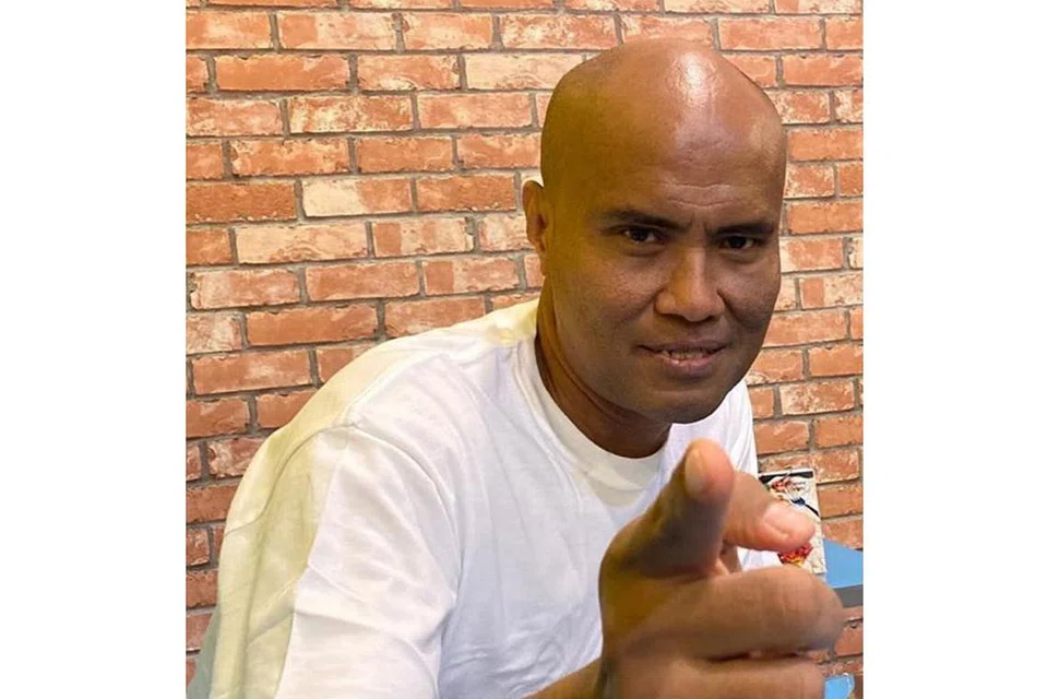 SANIF OLEK: Ingin ubah tanggapan tradisi masyarakat yang menyifatkan balet bukan buat lelaki kerana ia dikaitkan dengan kelembutan sedangkan ada gerak lincah dan agresif yang disisipkan. - Foto ihsan SANIF OLEK